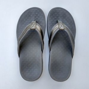 Vionic Tide II Flip Flops - Size 6